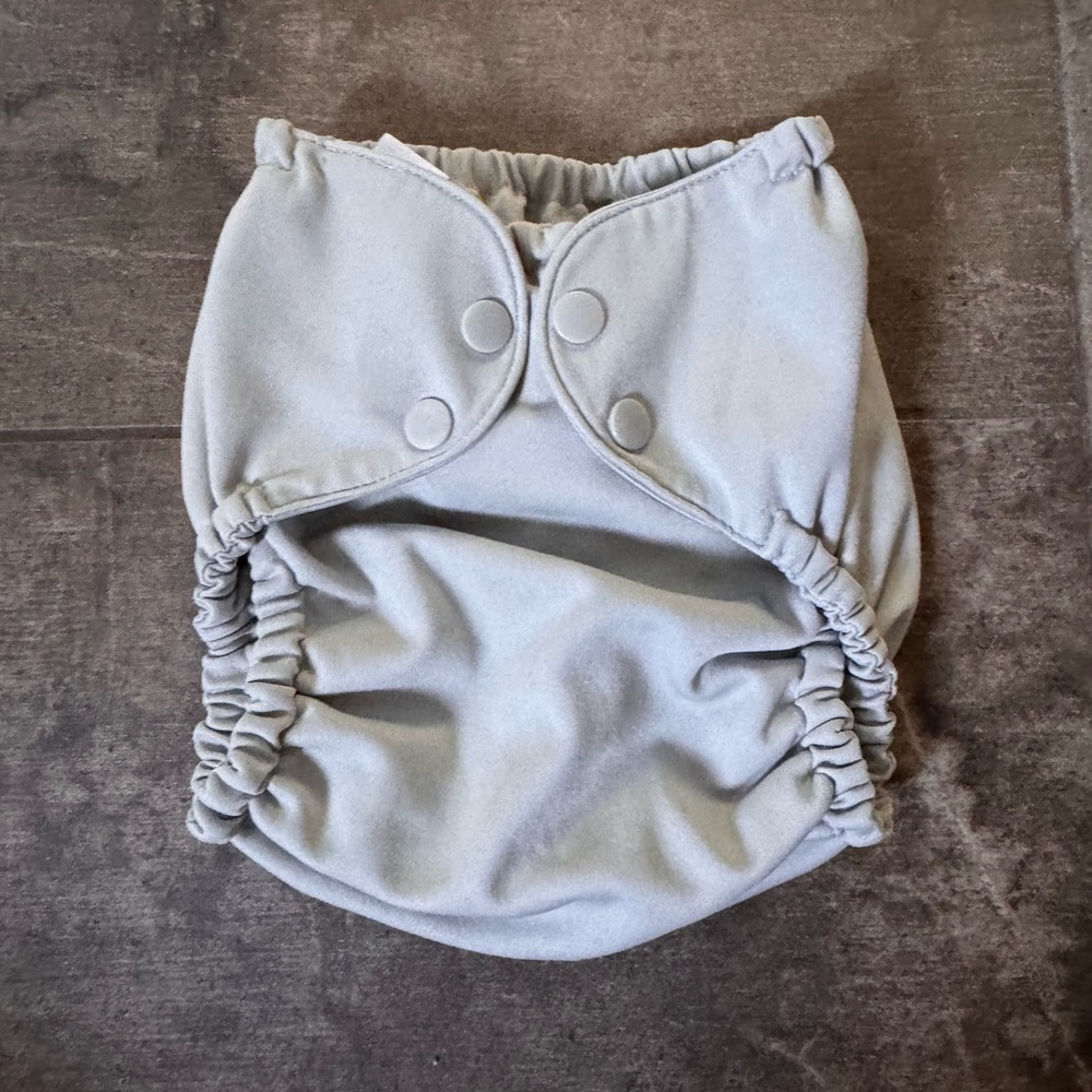Esembly Size 2 Diaper Cover